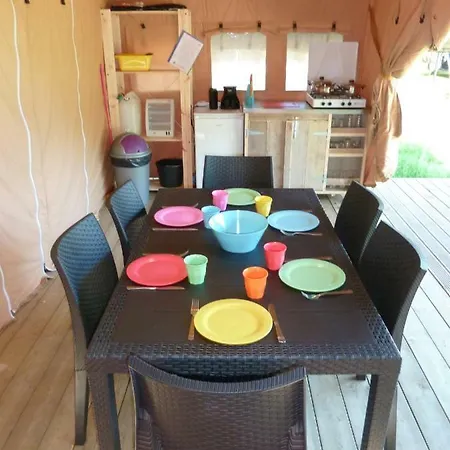 Safari Tent At Camping Le Roptai *