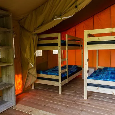 Safari Tent At Camping Le Roptai Lüks kamp alanı Rochefort